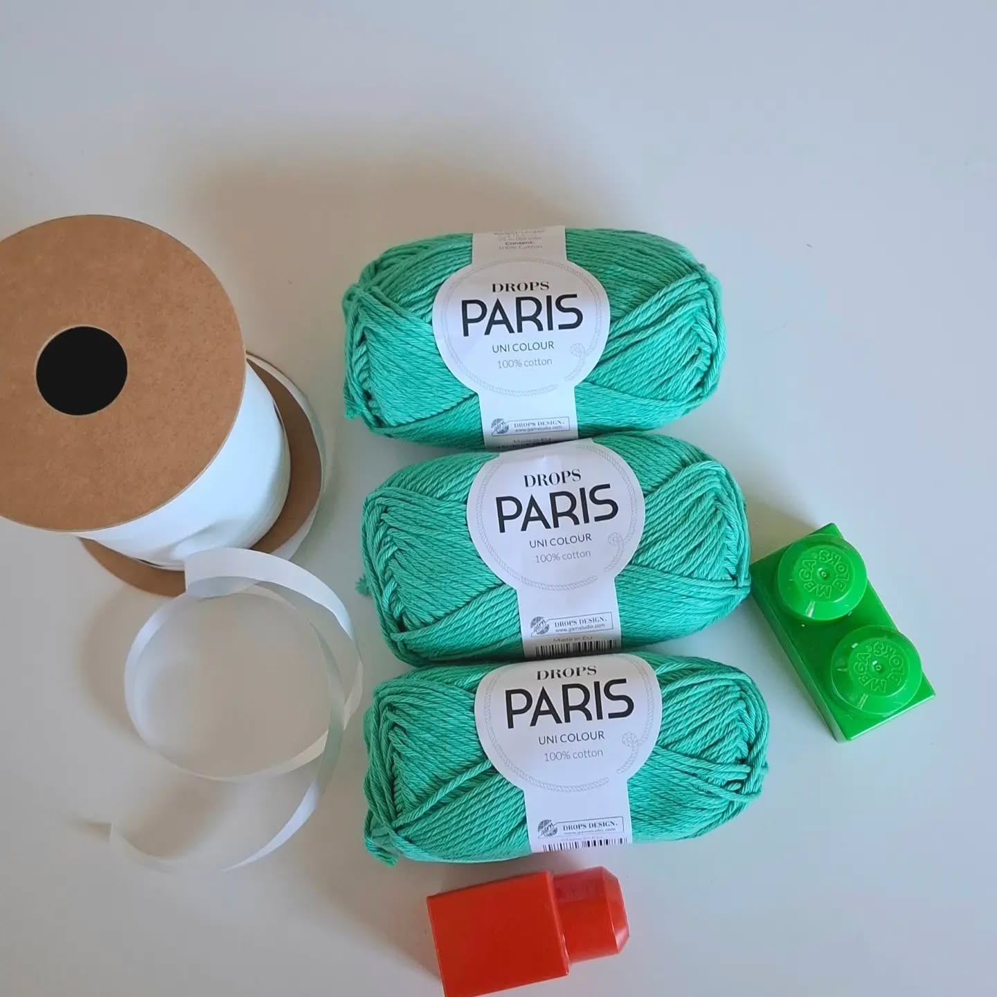 Paris farge 11 opalgrønnn.