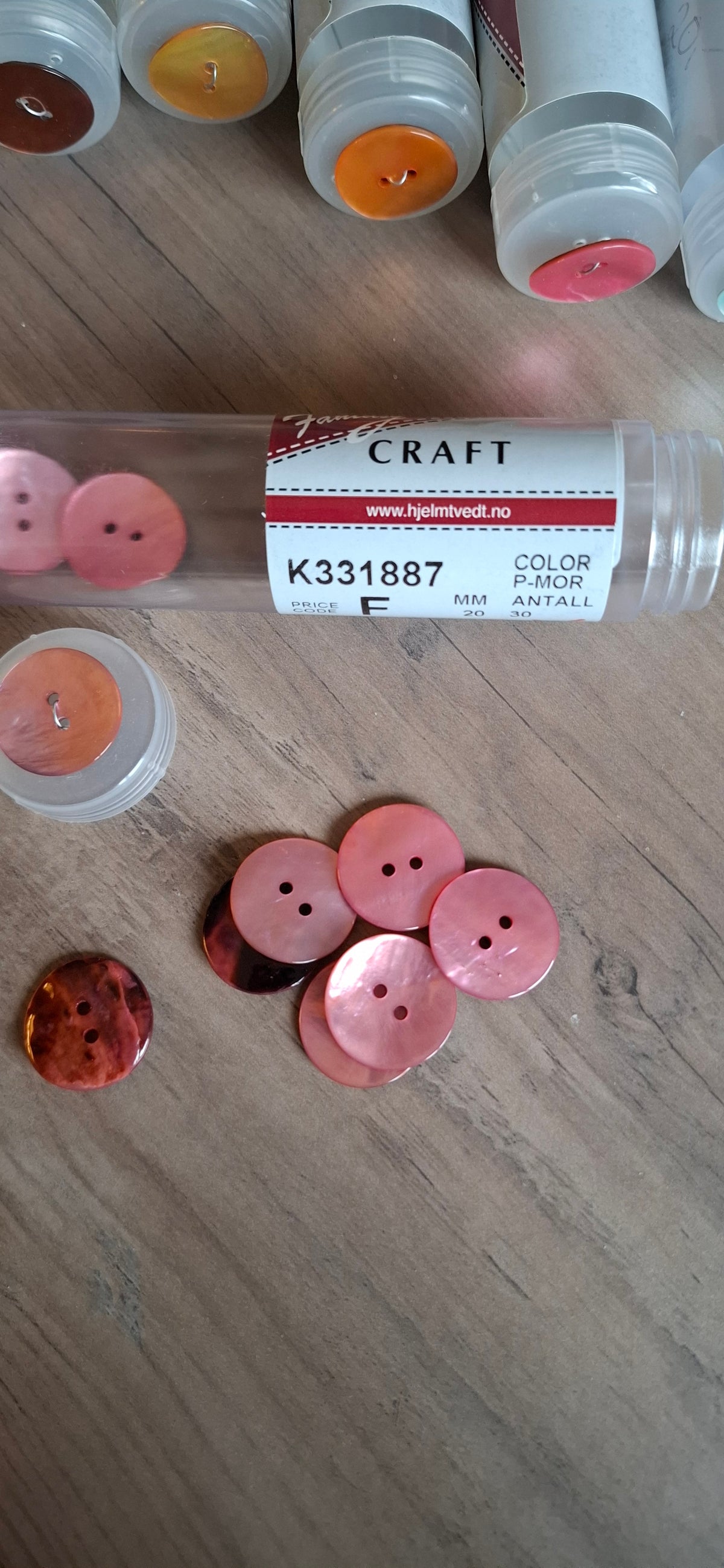 Knapper 20 mm. Rosa perlemor.