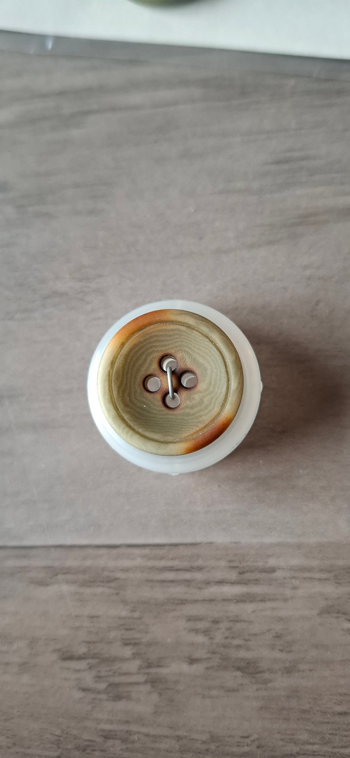 12 stk knapper. 20 mm.